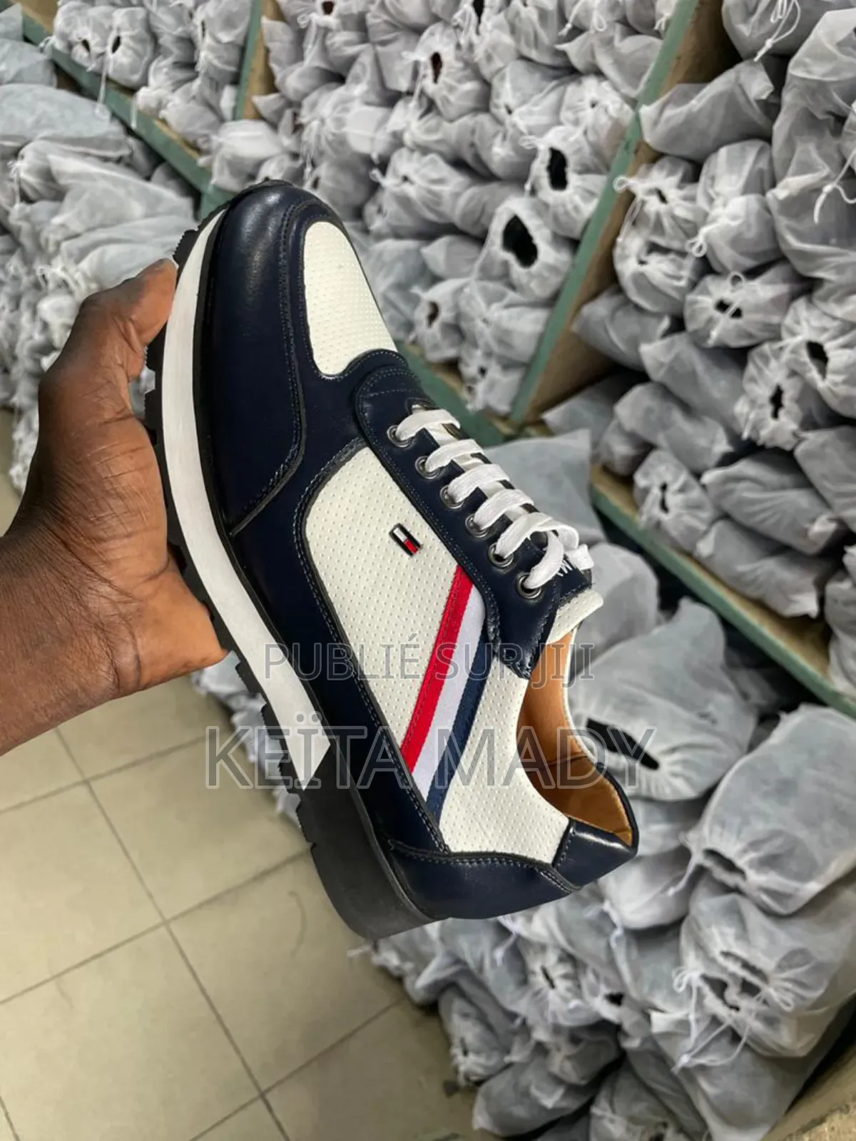 Des Chaussures Fermées