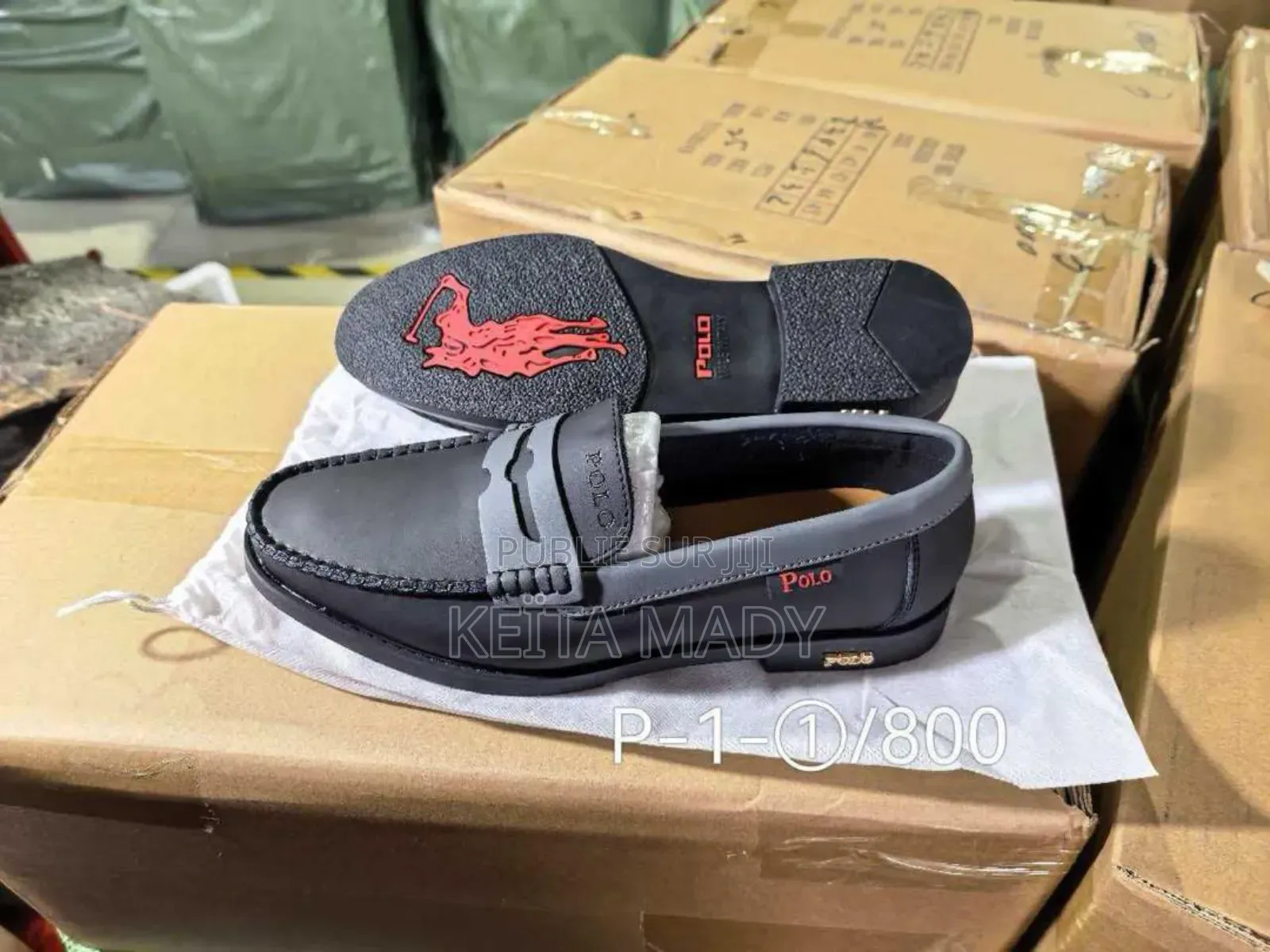 Des Chaussures Fermées