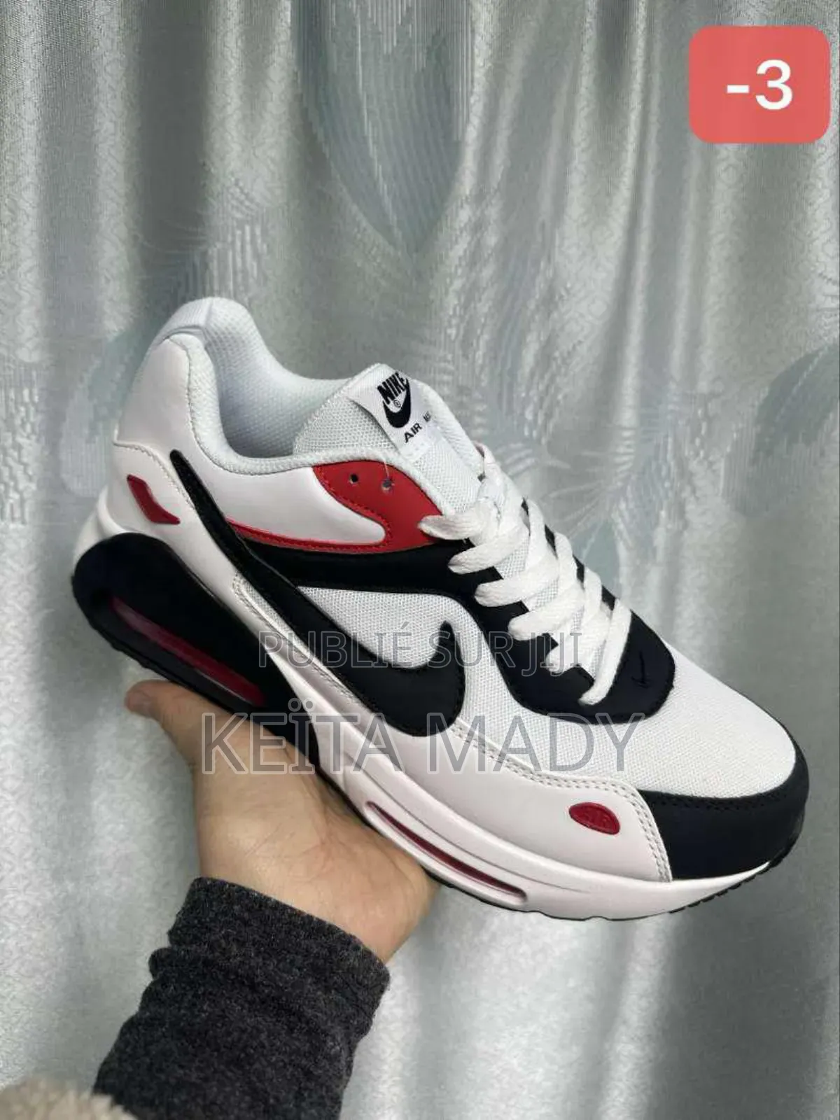 Des Chaussures Fermées