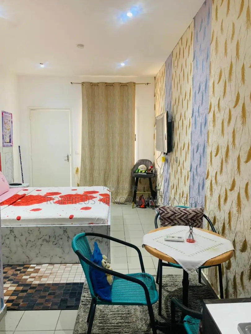Meublé 1chbre Studio dans Studio Meublé,, Lumumba à Louer