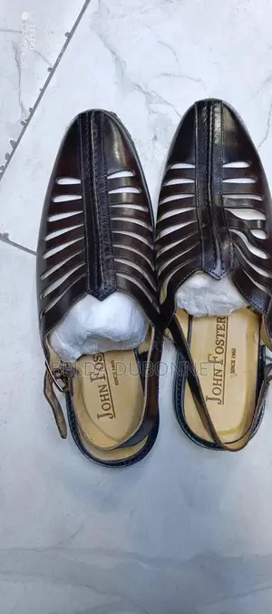 Je Vends Les Sandales Hommes