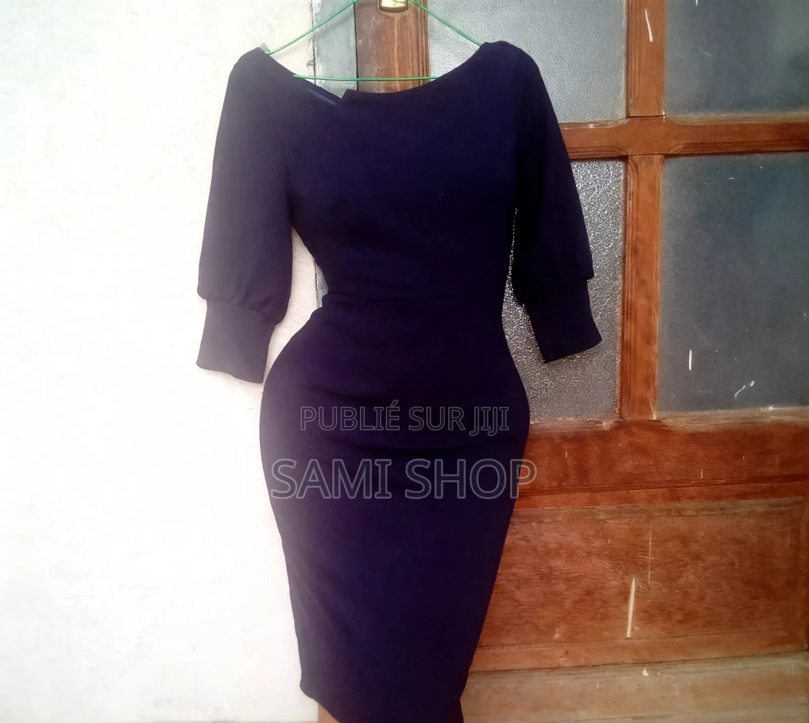 Robe Bleue Marine Incontournable