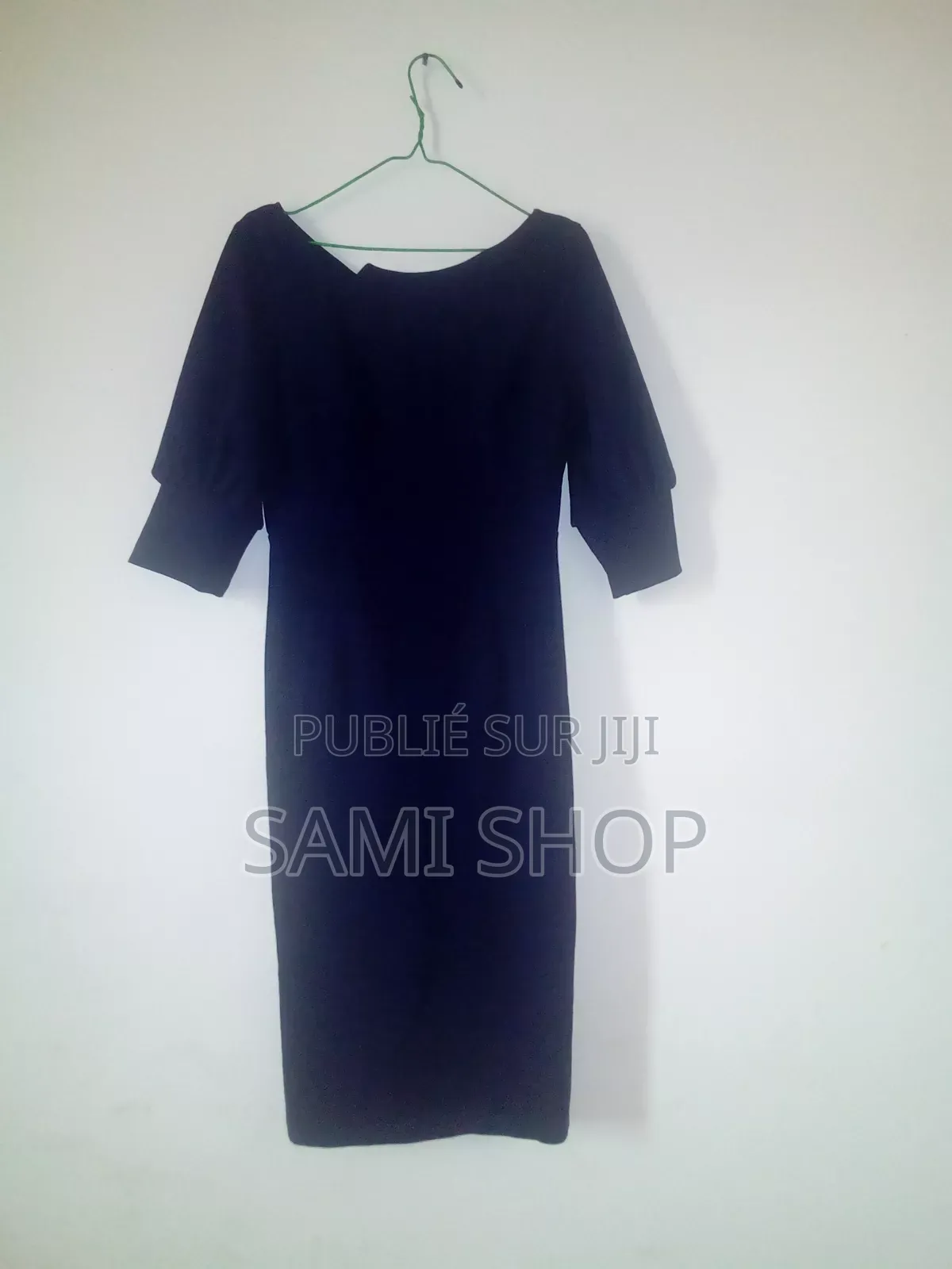 Robe Bleue Marine Incontournable