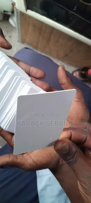 Carte d'Invitation Neuf, Ou Badges,