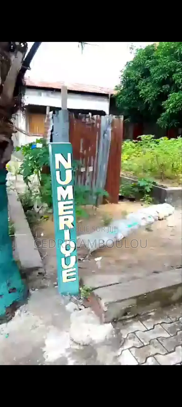 Parcelle Avec Maison À Vendre 400m2 Document Complet Quartier Kintélé