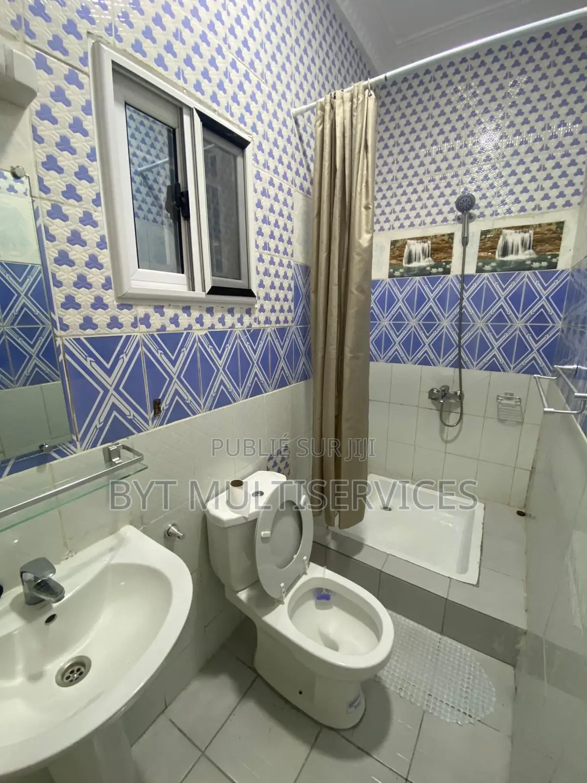 Meublé Studio dans Studio Moderne, Tié-Tié à Louer