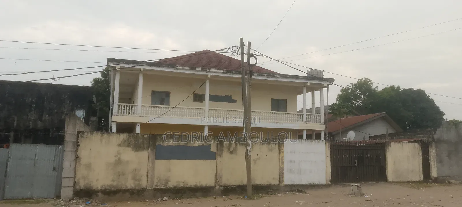 8chbre Maison dans Brazzaville, Moungali à Vendre