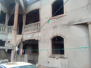 2chbre Appartement dans Ngoyo à Vendre