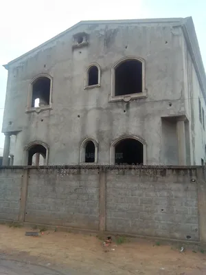 2chbre Appartement dans Ngoyo à Vendre