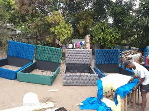 Lit Garni Capitonné