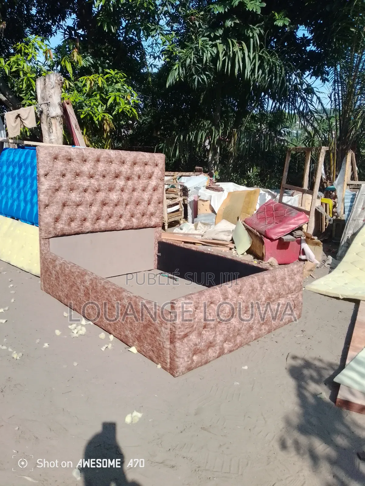 Lit Garni Capitonné