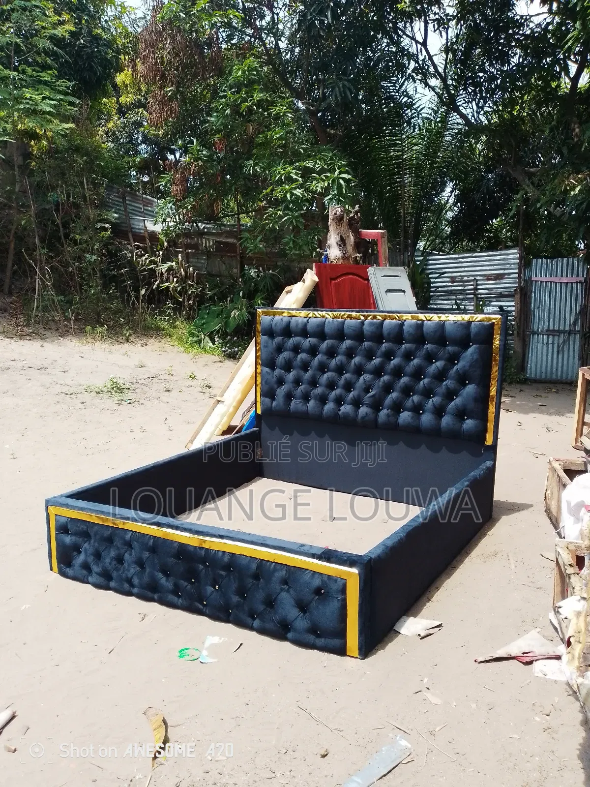 Lit Garni Capitonné