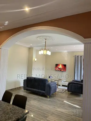 Meublé 2chbre Appartement dans Moungali à Louer