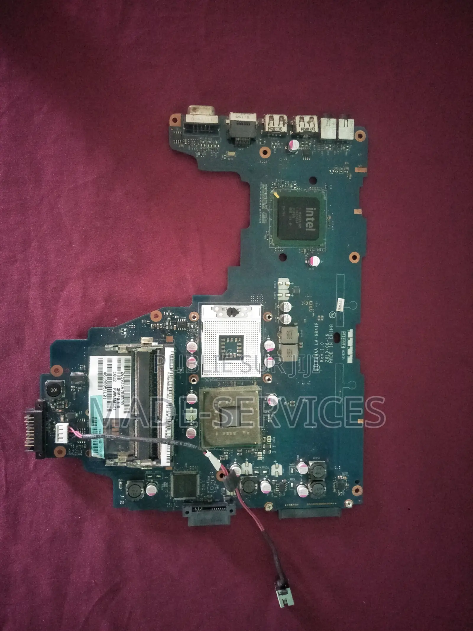 Ordinateur portable Toshiba Satellite C655D 4GB Intel Core i3 HDD 500GB