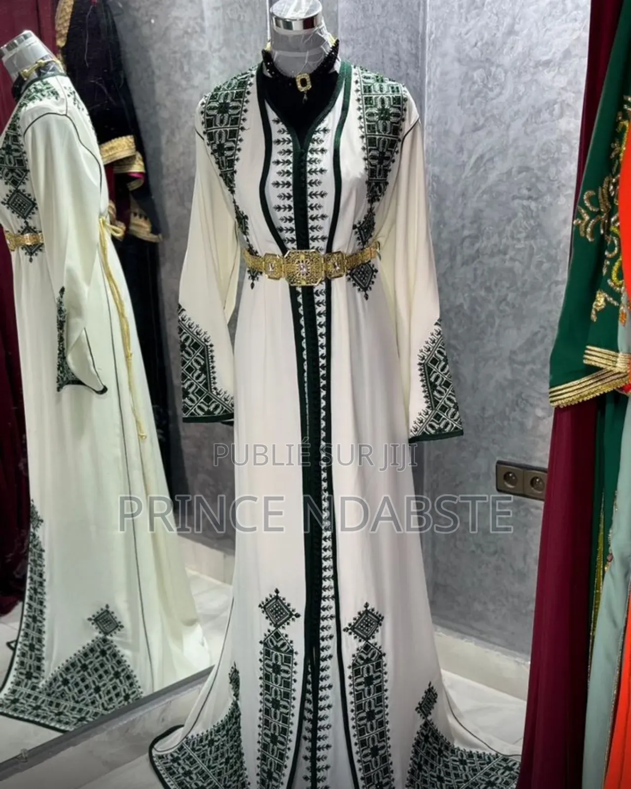 Vêtements Hommes Et Femmes