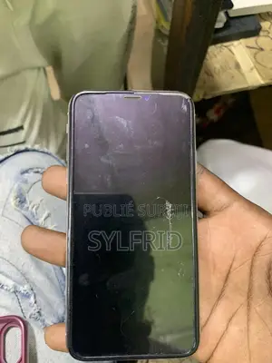 Apple iPhone X 64 GB Noir