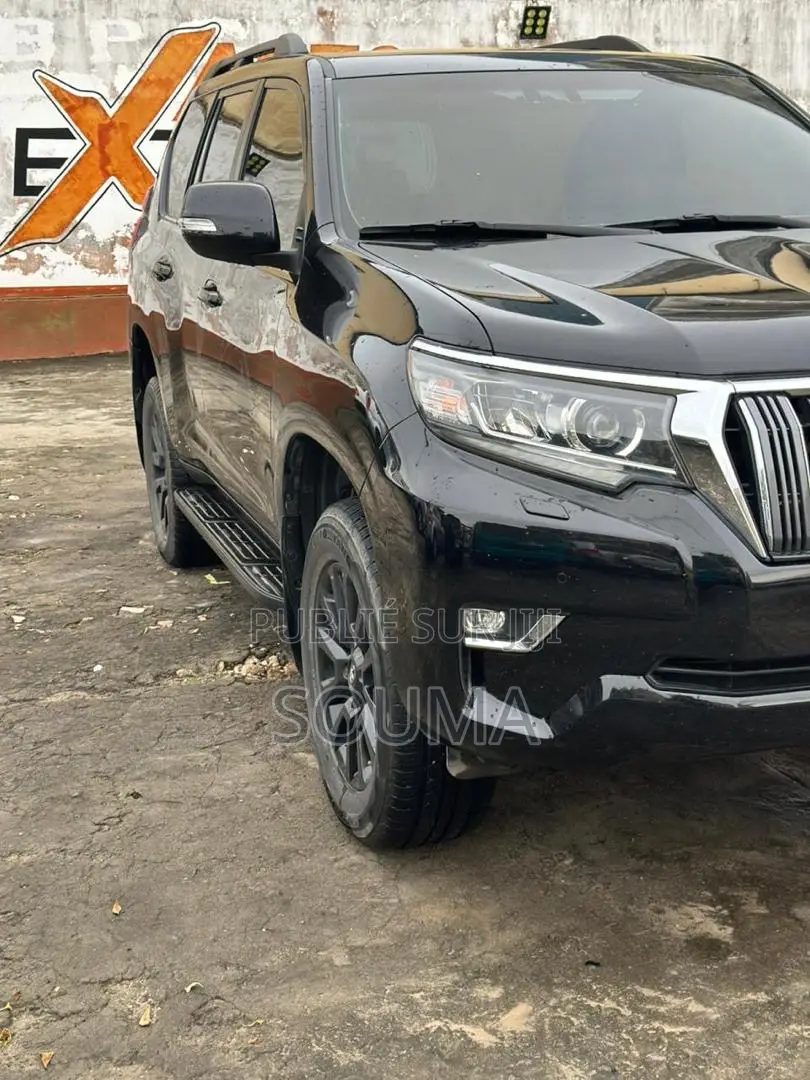Toyota Land Cruiser 2021 Noir