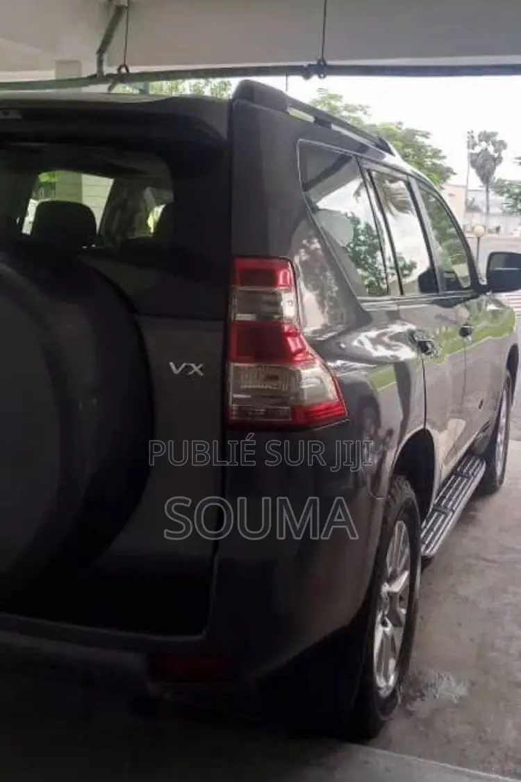 Toyota Land Cruiser Prado 2016 Noir