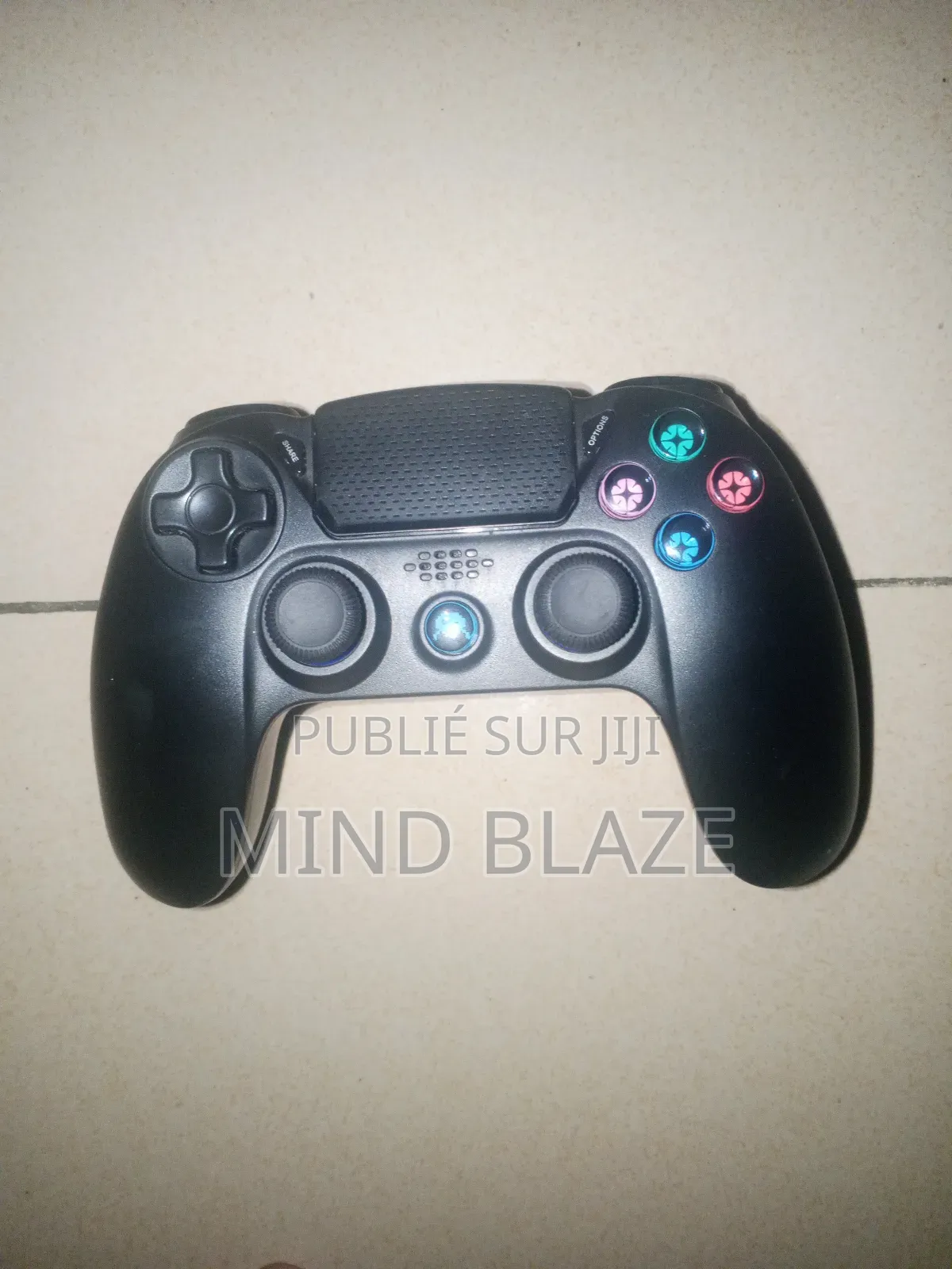 Manette De Ps4 Édition Rare on Très Bonne État Fonctionnelle