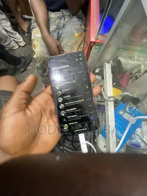 Apple XR 64 GB Rouge