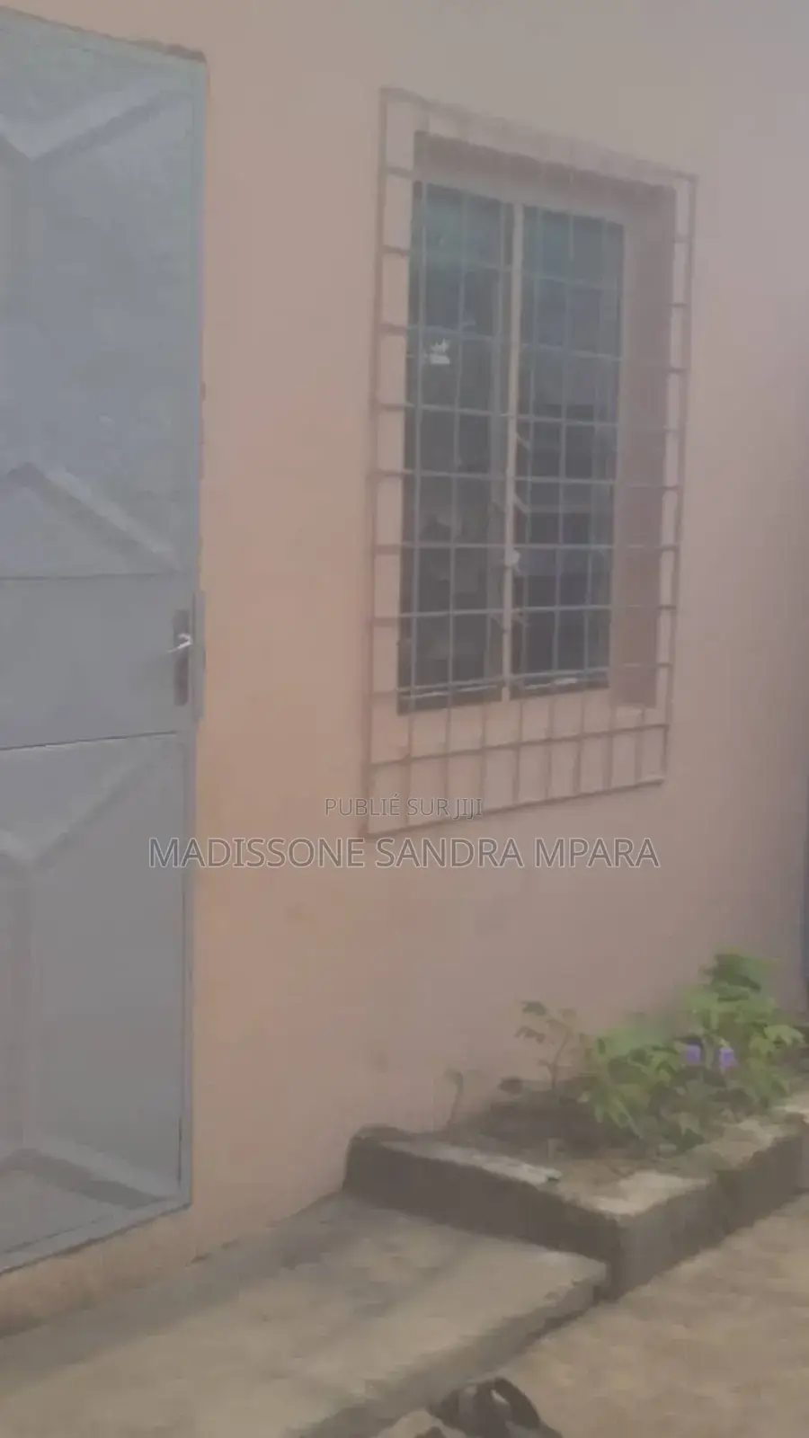 2chbre Maison dans Démi Parcelle À, Mfilou-Ngamaba à Vendre