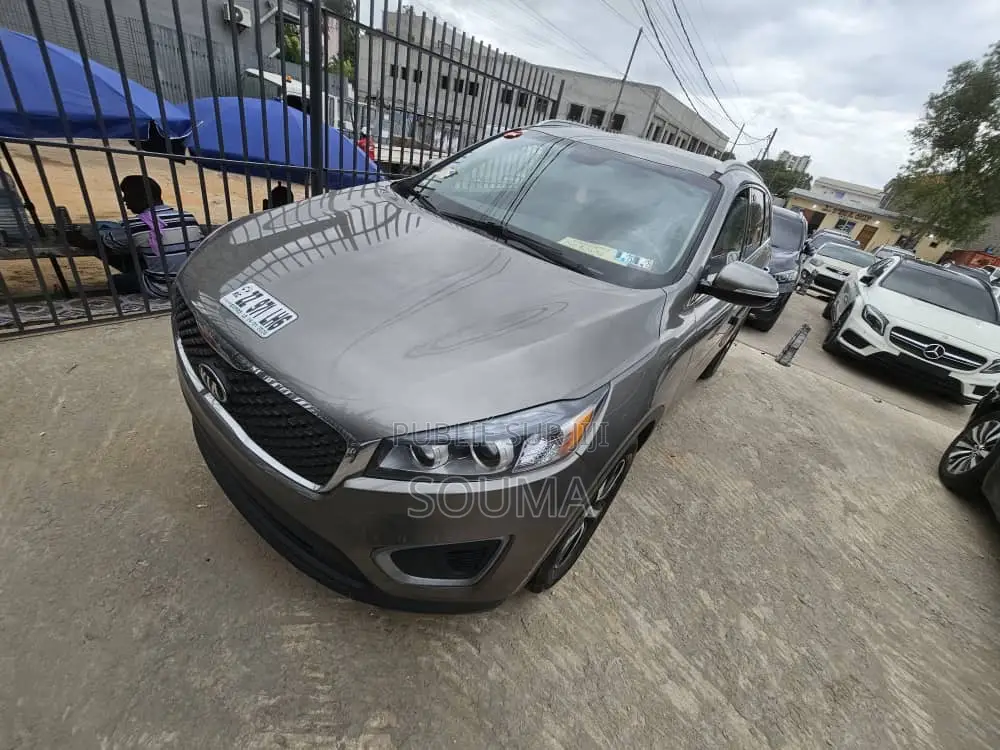 Kia Sorento 4dr SUV 2016 Gris