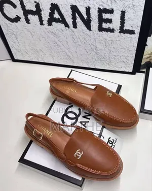 Chaussure Chanel Dans Le Carton