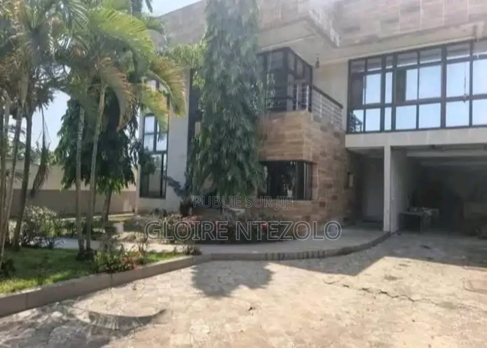 8chbre Villa dans Madibou à Vendre