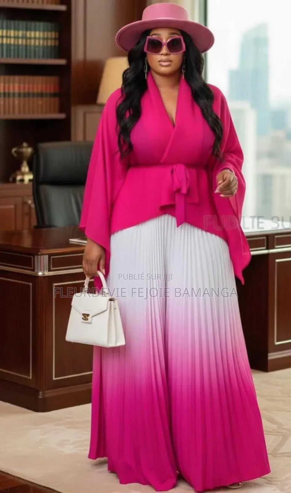 Ensemble De Très Bonnes Qualités Disponible en Gros Et en Détail