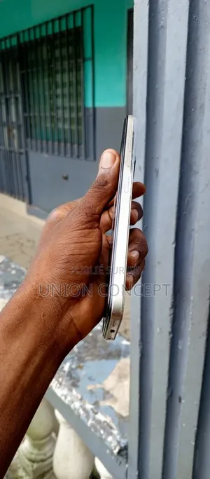 Tecno Pop 8 64 GB Vert