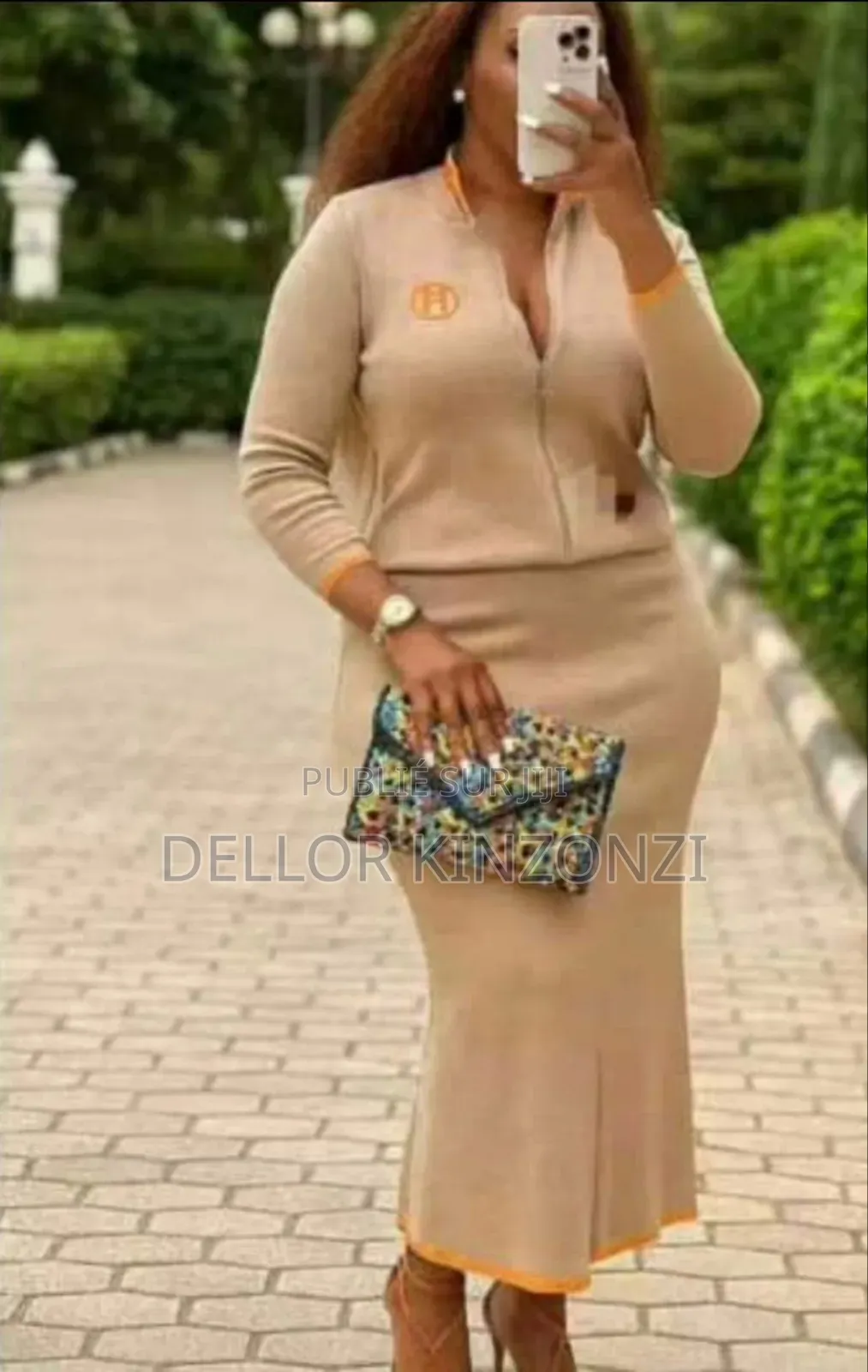 Complet Et Robe Disponible