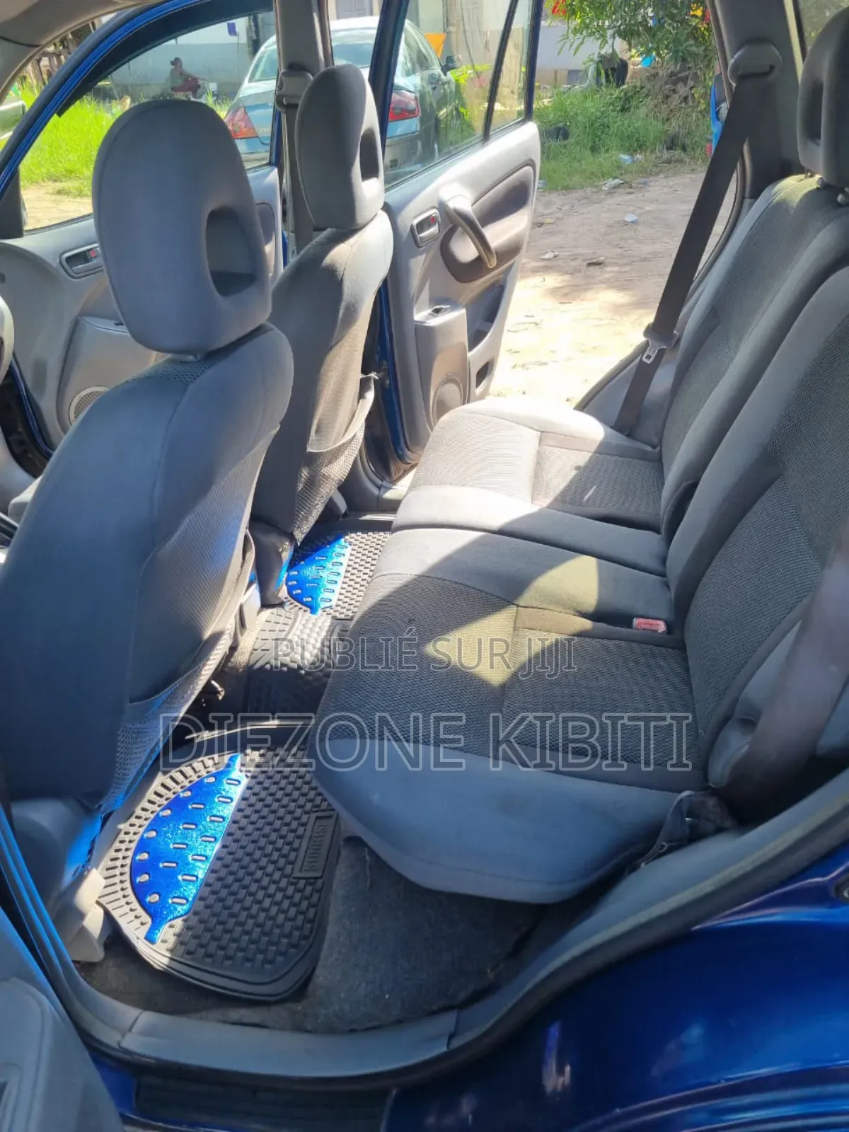 Nouveau Toyota RAV4 2024 Bleu