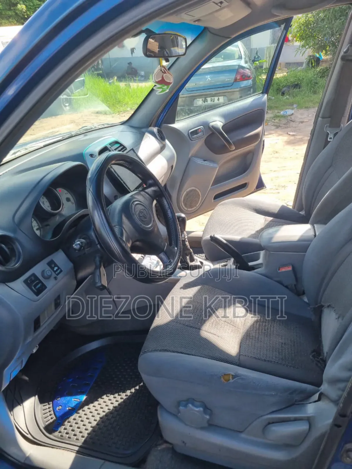 Nouveau Toyota RAV4 2024 Bleu