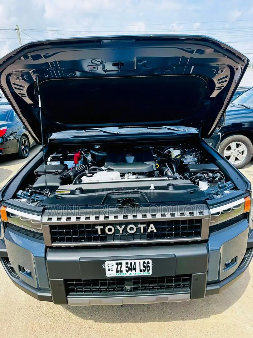 Nouveau Toyota Land Cruiser Prado VX-L 2026 Noir