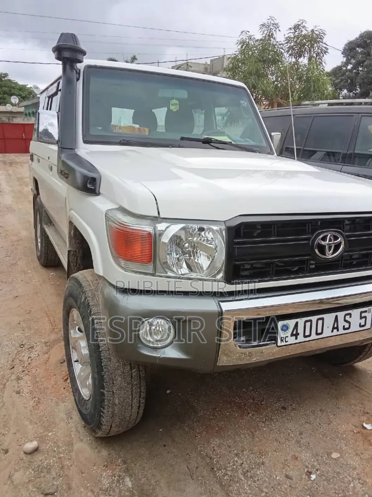 Toyota Land Cruiser 2012 Blanc