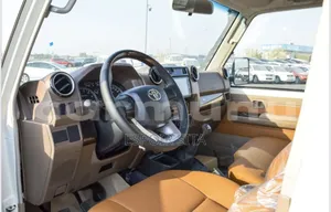 Toyota Land Cruiser 2012 Blanc