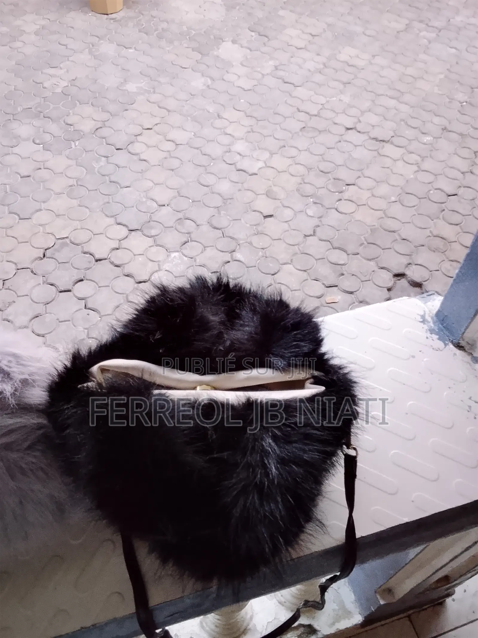 “Sacs en Fourrure Tendance 2026 – Style Unique Douceur Garantie”