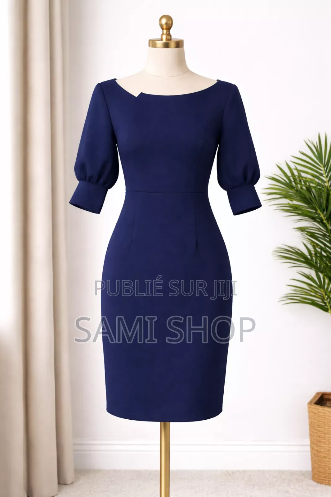 Robe Bleue Marine Incontournable