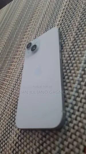 Apple iPhone 15 128 GB Vert