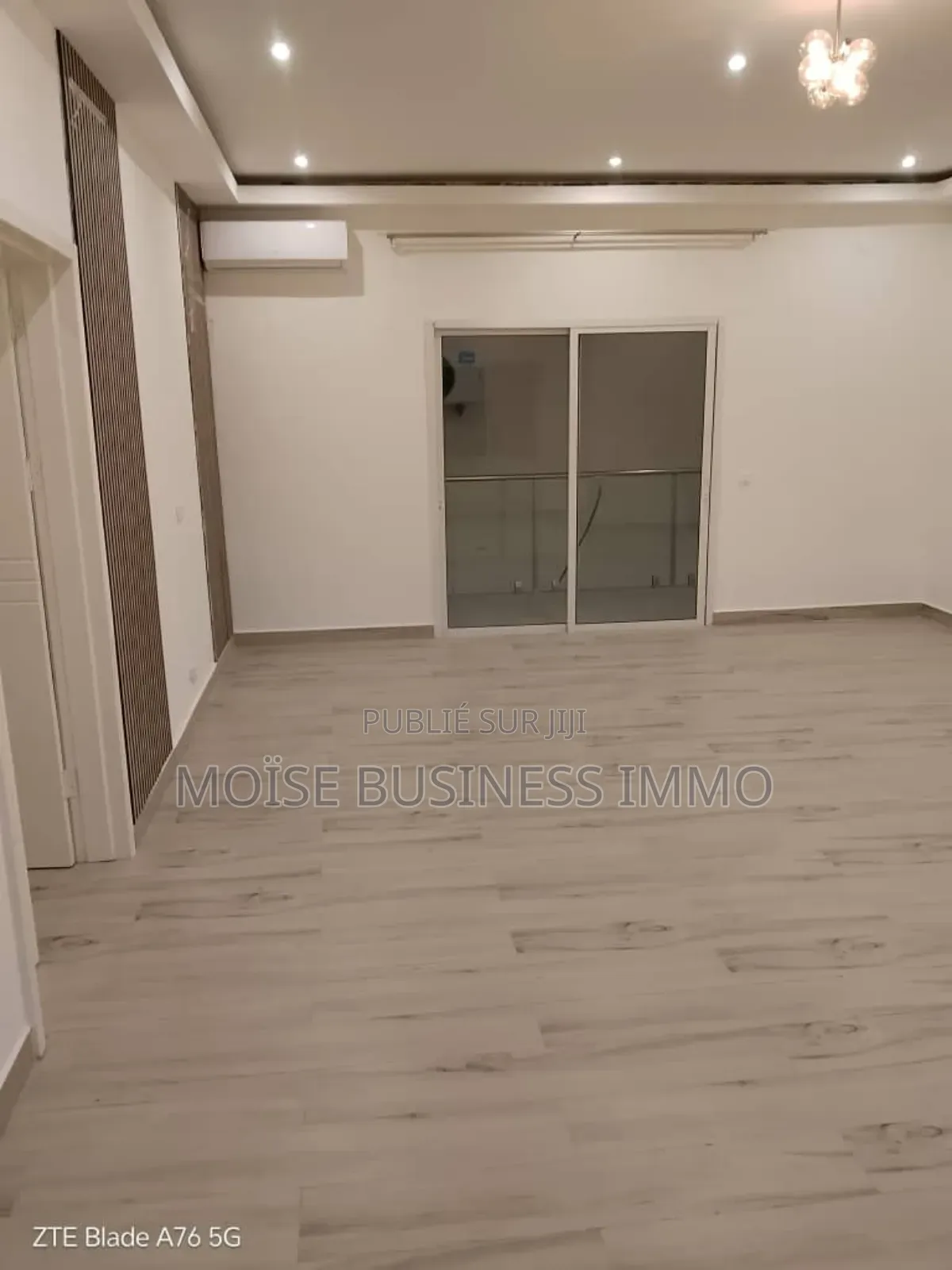 3chbre Appartement dans Moïse Business &, Lumumba à Louer