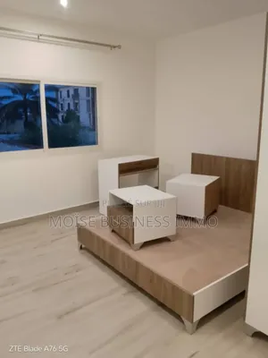 3chbre Appartement dans Moïse Business &, Lumumba à Louer