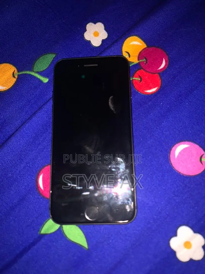 Nouveau Apple iPhone 8 64 GB Noir