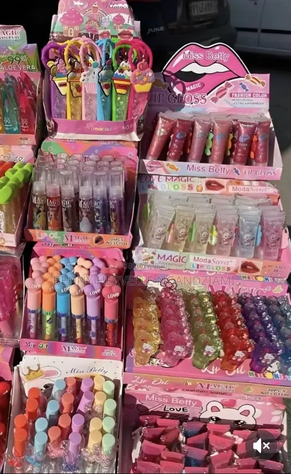 Parfum Yara Et Gloss, Ventes en Gros Et en Détails