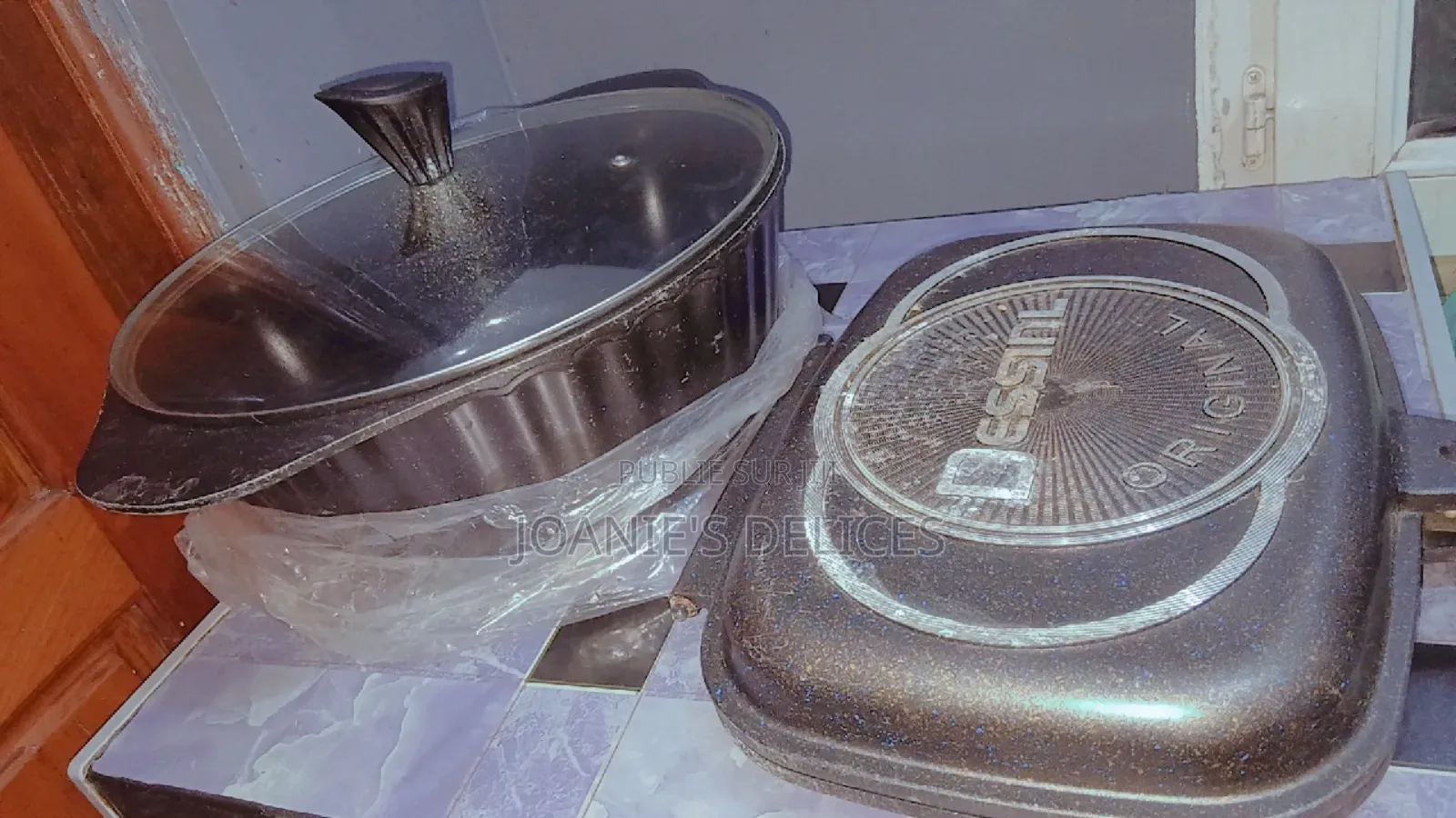 Poile Double Face Et Marmite Avec Couvercle en Verre Marque Dessinl