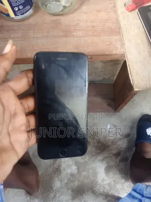 Nouveau Apple iPhone 7 128 GB Noir