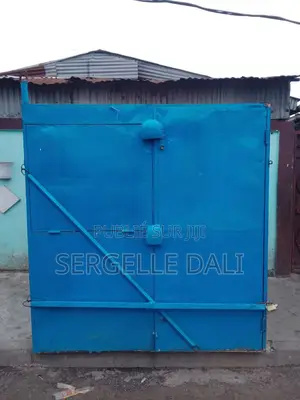 Container À Vendre Discuter Légèrement