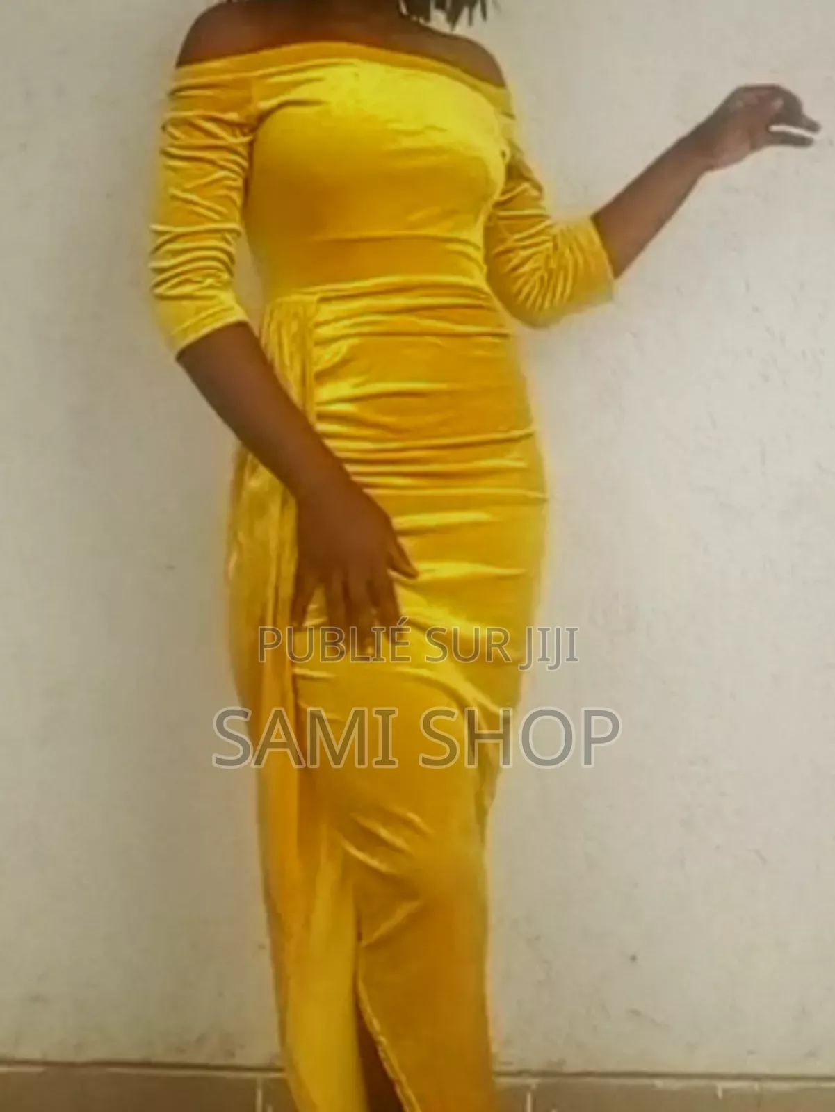 Robe Velours (Élégance Et Confiance en Une Seule Robe)