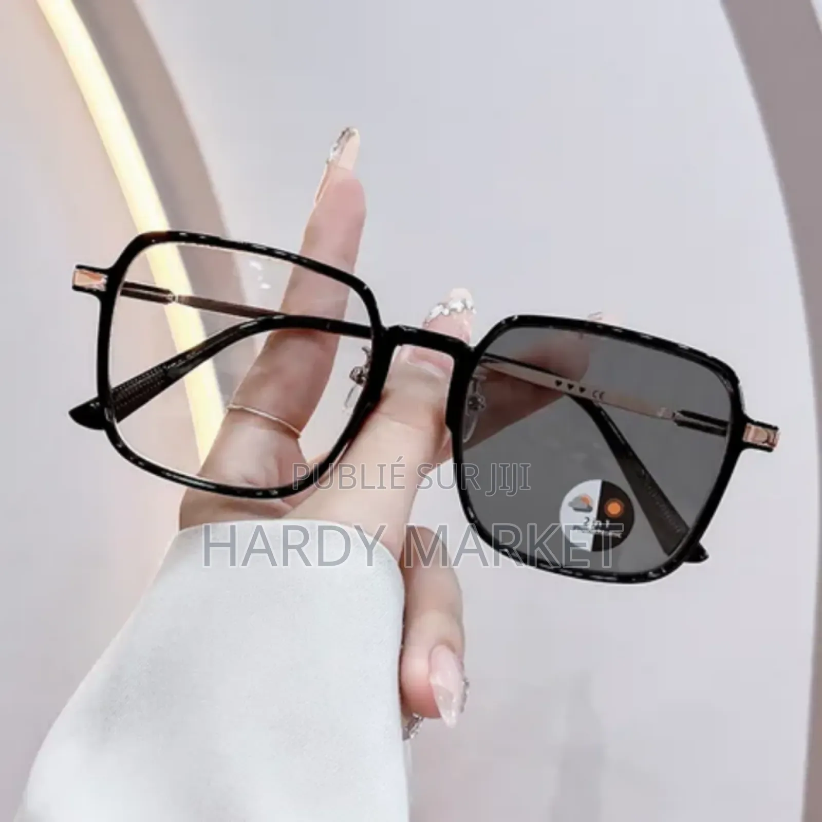 Lunettes Photochromiques, Contre Les Rayons Soleils, Et Très Stylées