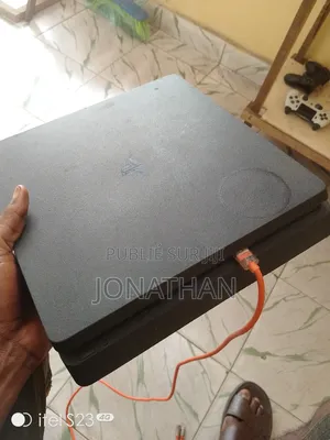 Console Sony en Bon État Avec Hdmi