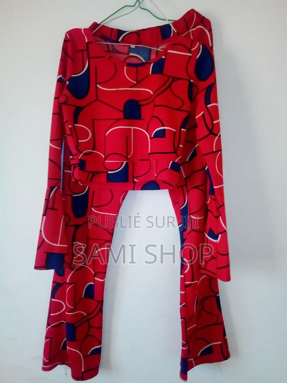 Magnifique Ensemble Rouge (Taille L)